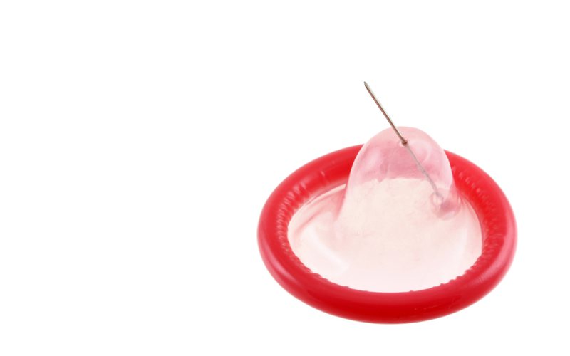 A camisinha rompeu e ela estava no período fértil, por isso eles estão preocupados - iStock