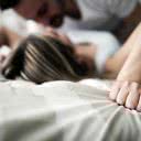 Entre as diversas formas de preliminares estão o beijo, os toques e a massagem - iStock
