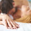 Será que existe risco de transmissão do HIV ao passar a mão suja num pequeno machucado? - iStock