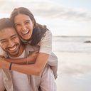 Muita gente acha que ter um relacionamento romântico é mais importante para as mulheres - iStock