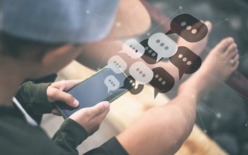 19% dos jovens nos EUA já recorreram a chatbots para obter orientação quando estavam tristes ou ansiosos - iStock