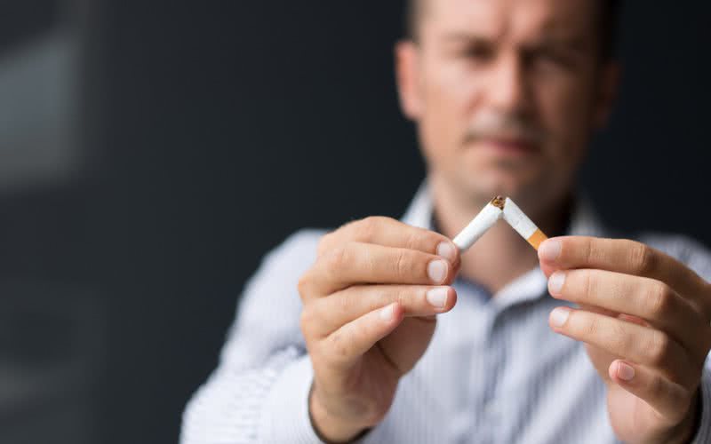 O tabagismo é a principal causa de doenças e mortes evitáveis em todo o mundo - iStock