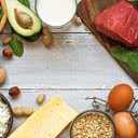 Carnes, ovos, leguminosas e abacate são exemplos de alimentos ricos em vitaminas do complexo B - iStock