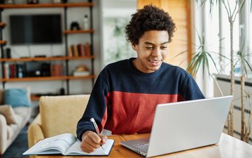 Dependendo como é utilizada, a tecnologia também pode prejudicar o aprendizado - iStock