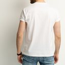 É importante lembrar que não há risco de transmissão do HIV por meio do toque - iStock