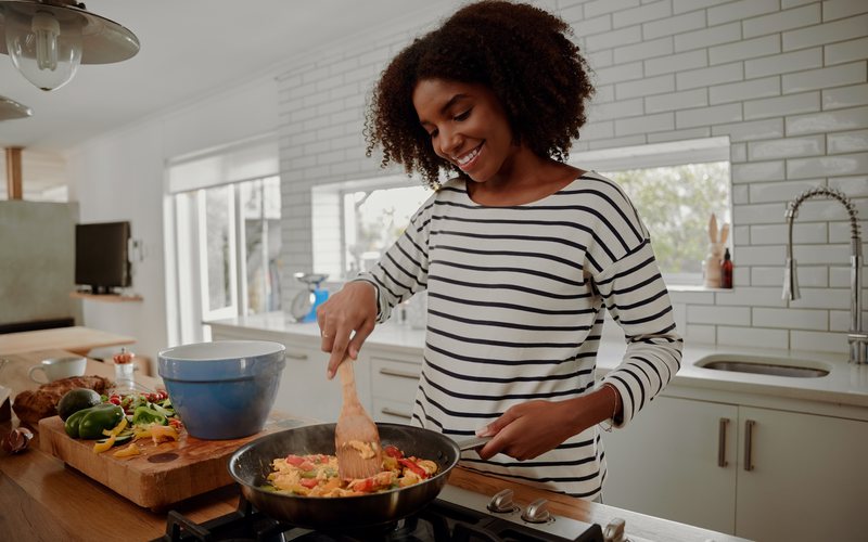 Ao preparar refeições saudáveis, dobre ou triplique as medidas e congele o que sobrar - iStock