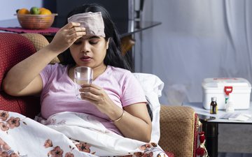 Os principais sintomas da dengue são febre alta, dor de cabeça, dores no corpo e prostração - iStock