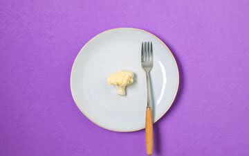 Dieta muito restritiva não costuma ser a melhor a estratégia para perder peso - iStock