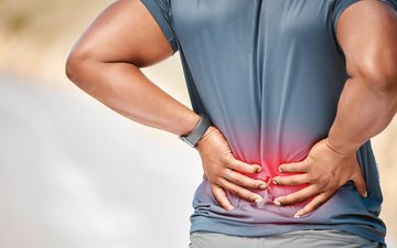 Poucos tratamentos realmente trazem alívio para a dor lombar, segundo estudo - iStock