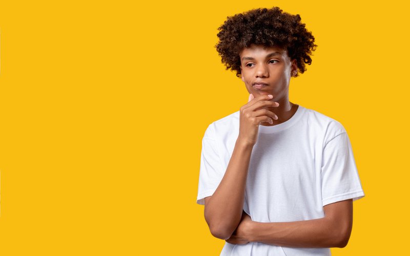 Ele está preocupado com o desempenho quando for sua primeira vez - iStock