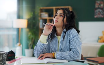 Rolar o feed após estudar pode atrapalhar sua memória