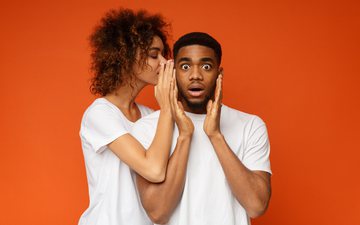Com informação correta, as pessoas podem ter uma vida sexual mais satisfatória e segura - iStock