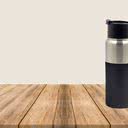 Garrafas de água ou squeezes devem ser lavados e desinfetados para que não virem fonte de contaminação - iStock