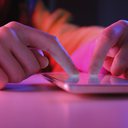 Países têm restringido acesso de menores de 16 anos às redes sociais - iStock