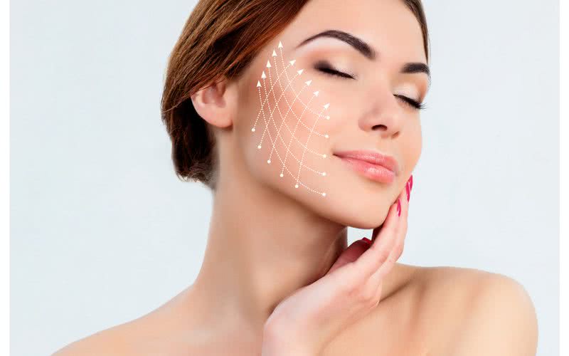 Procedimento estimula produção de colágeno, melhorando rugas e flacidez no rosto e no corpo - iStock