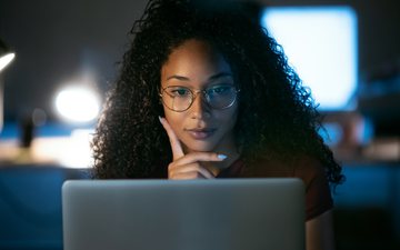 Evitar a exposição à luz à noite pode ser uma forma simples de evitar o diabetes tipo 2 - iStock