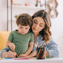 Para os pesquisadores, a sociedade deve envolver as crianças em mais aspectos da vida - iStock