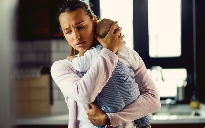 Segundo a ABP, entre 10% e 20% das mulheres irão enfrentar depressão pós-parto - iStock