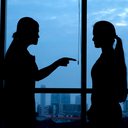 Uma relação não é saudável quando o vínculo é construído na base do medo ou da agressão - iStock