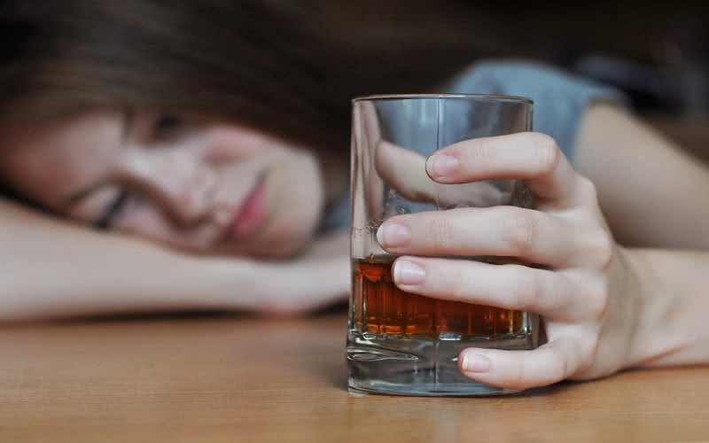 Os transtornos por uso de álcool foram os mais comuns entre os adultos jovens com TDAH - iStock