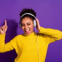 Extrovertidos tendem a gostar de música contemporânea dançante e alegre, segundo estudo - iStock