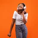 A música é capaz de ativar quase todo o cérebro e manter as conexões cerebrais mais fortes - iStock