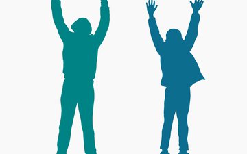 O adolescente pergunta se conseguirá alcançar a altura do pai - iStock