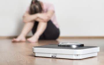 A anorexia é um transtorno alimentar caracterizado por forte restrição alimentar e medo intenso de ganhar peso - iStock