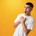 Não existe relação entre voz fina ou grossa e a orientação sexual - iStock