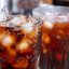 As pessoas têm consumido mais bebidas açucaradas e sorvetes com o aumento do calor - iStock