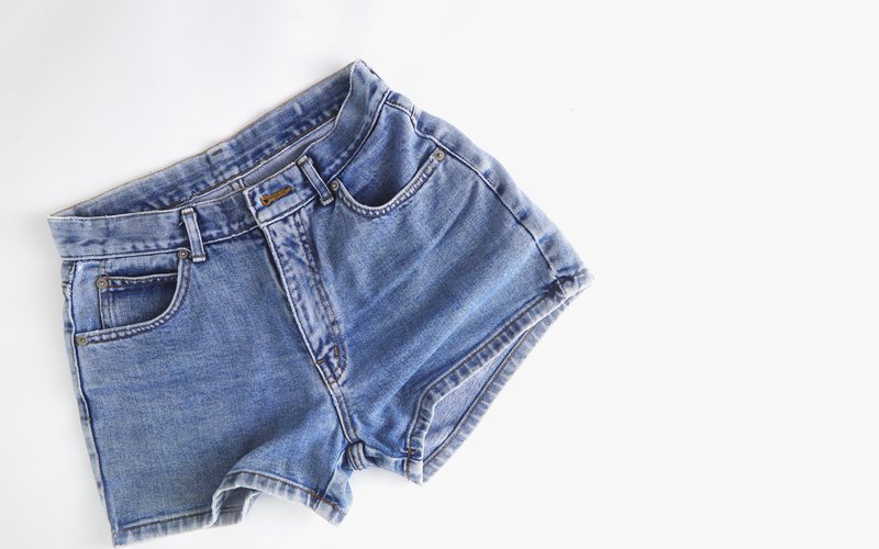 Ele diz ter ejaculado no short dela - iStock