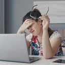 Pessoas que são privadas do sono têm mais dificuldade de tomar decisões - iStock