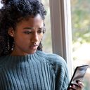 Existe lei que pune pessoas que perseguem as outras pela internet - iStock