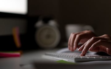 Quem dorme menos do que deveria tende a ter mais infecções - iStock