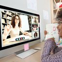 Pais e professores devem investir no relacionamento com os jovens - iStock