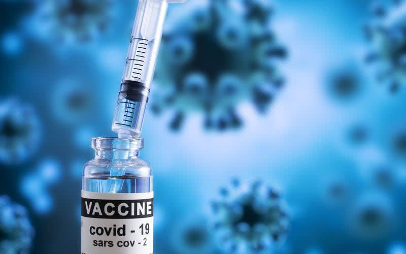 O governo israelense lançou campanha contra a desinformação dos “antivax” (movimento contrário às vacinações) - iStock
