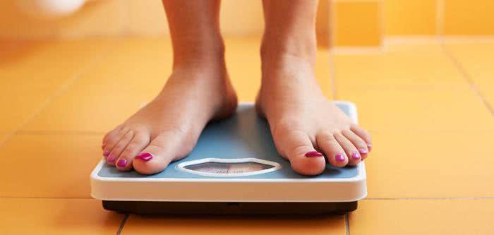 Imagem Para não engordar, suba na balança ao menos uma vez por semana