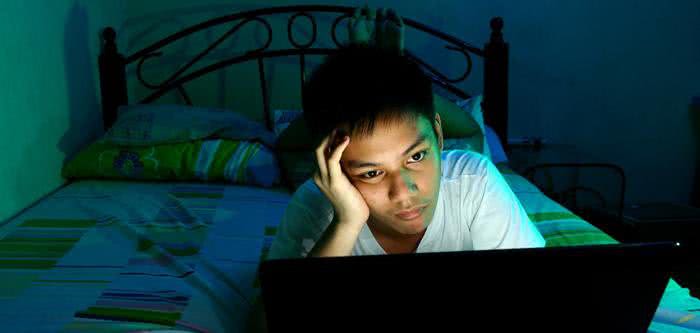 Imagem Dormir mal deixa adolescentes mais propensos ao vício, segundo estudo