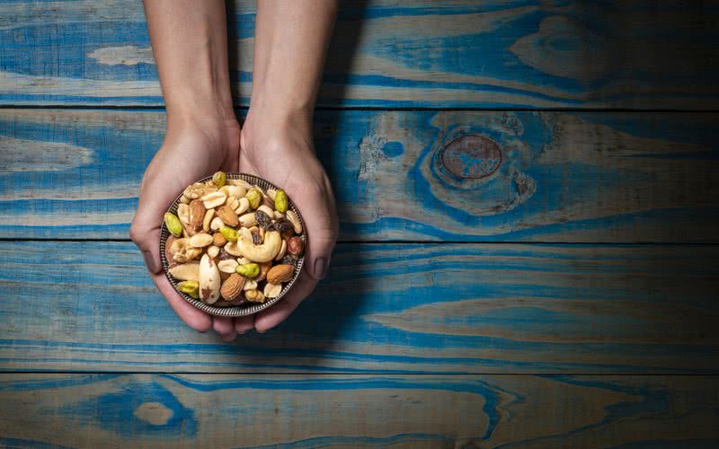 Mix de nuts, batata-doce chips e bolinhas de energia: conheça os melhores snacks saudáveis - iStock